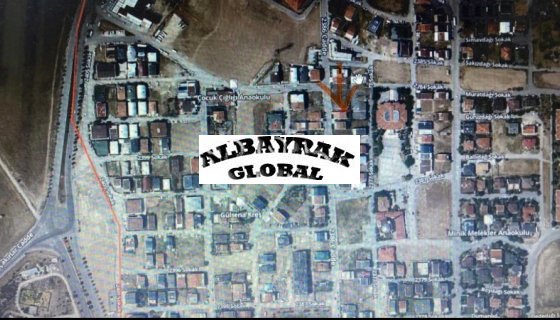 ÇAKIRLARDA CADDE ÜZERİ VİLLA ARSASI